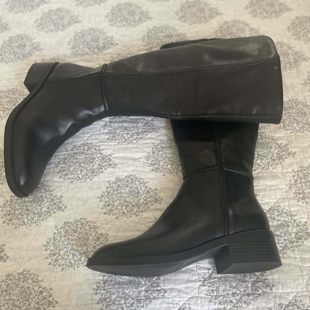 FRYE & CO Black Knee-High Women's Boots